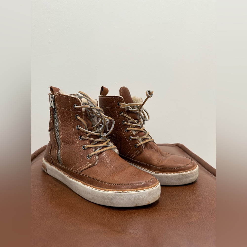 Blackstone CW96 Genuine Shearling Lined Boot